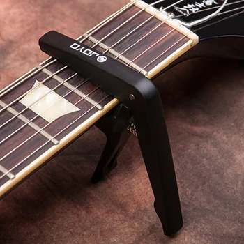 20 kos/veliko JCP-01 Pisane Plastične Kitaro pri rtu za 6 String Kitare Črno Srebrne barve Lesa z izbirčen guitarras Brezplačna dostava