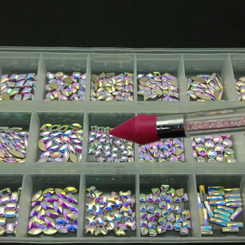 Vroče Prodaje Multi Obliko Stekleni Kristali Kamni Okraski Design Flatback Nail Art Okrasnih 3D Za Nohte Obrti